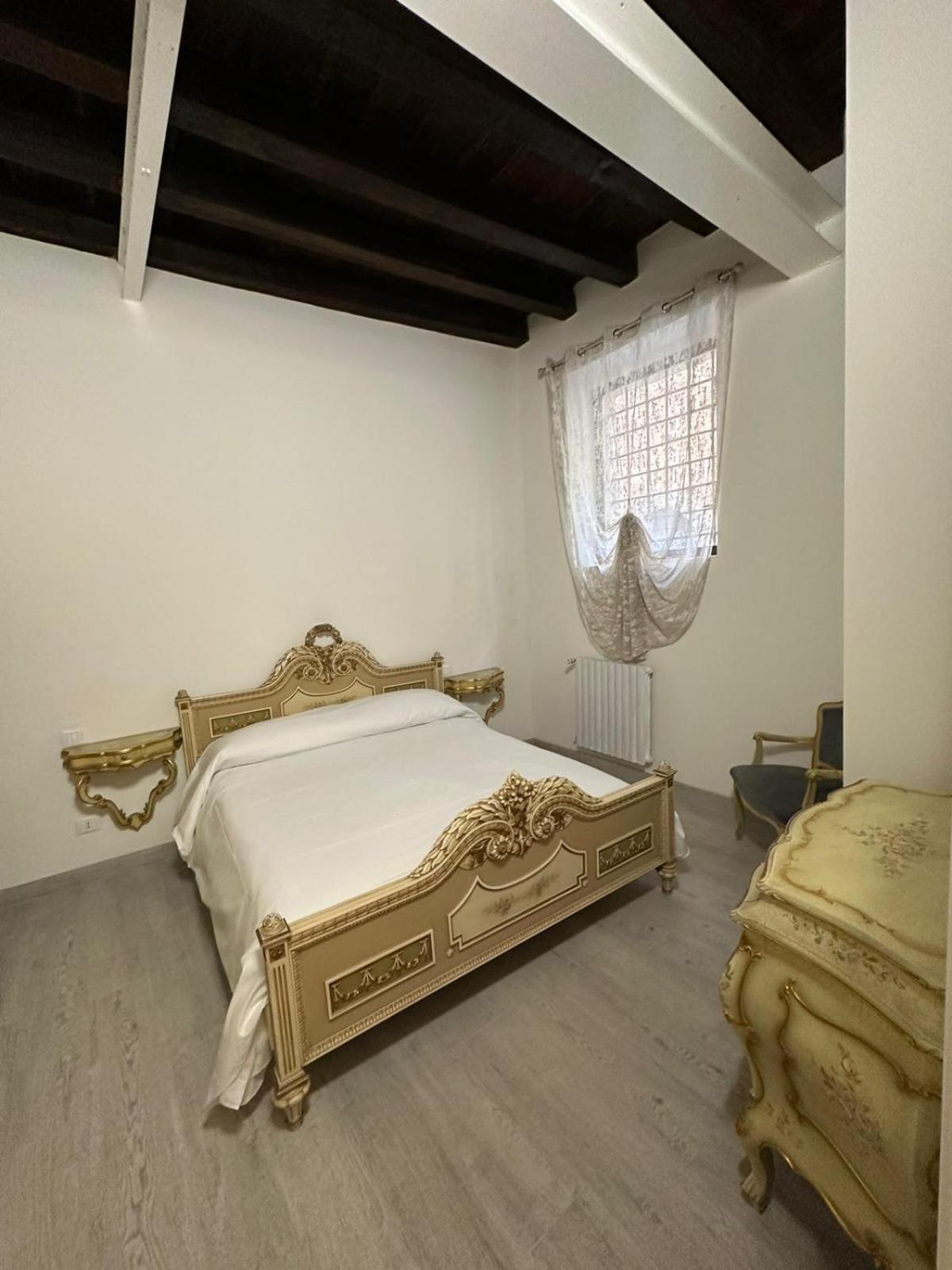 Apartmán Al Campanile Verona Exteriér fotografie
