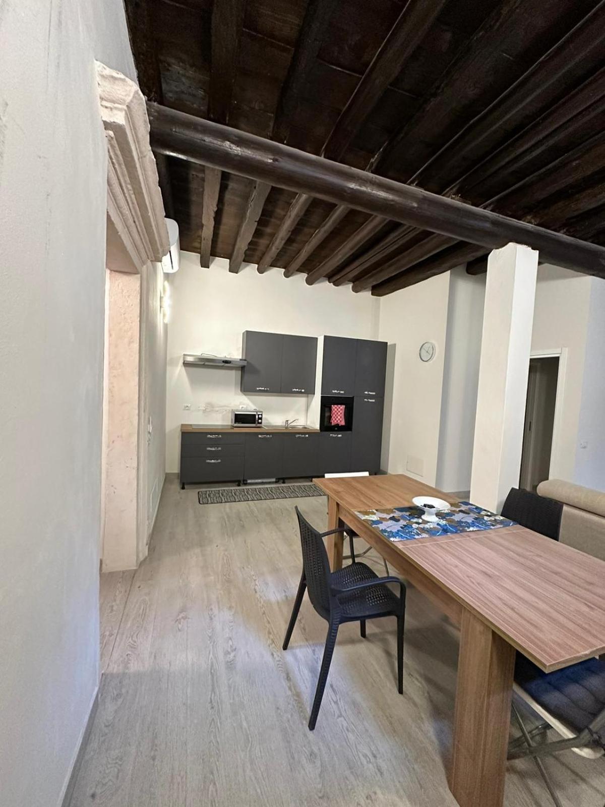 Apartmán Al Campanile Verona Exteriér fotografie