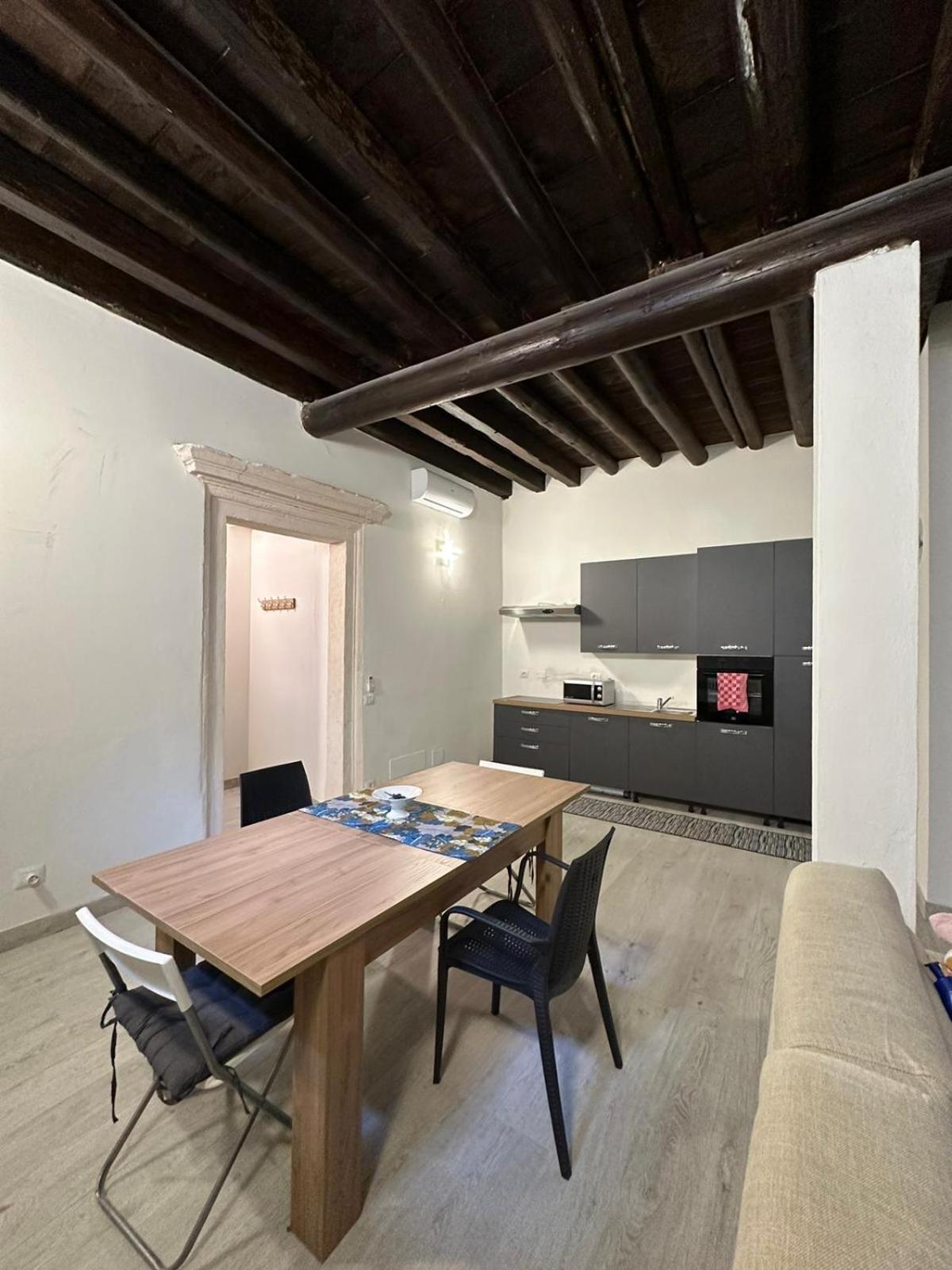 Apartmán Al Campanile Verona Exteriér fotografie