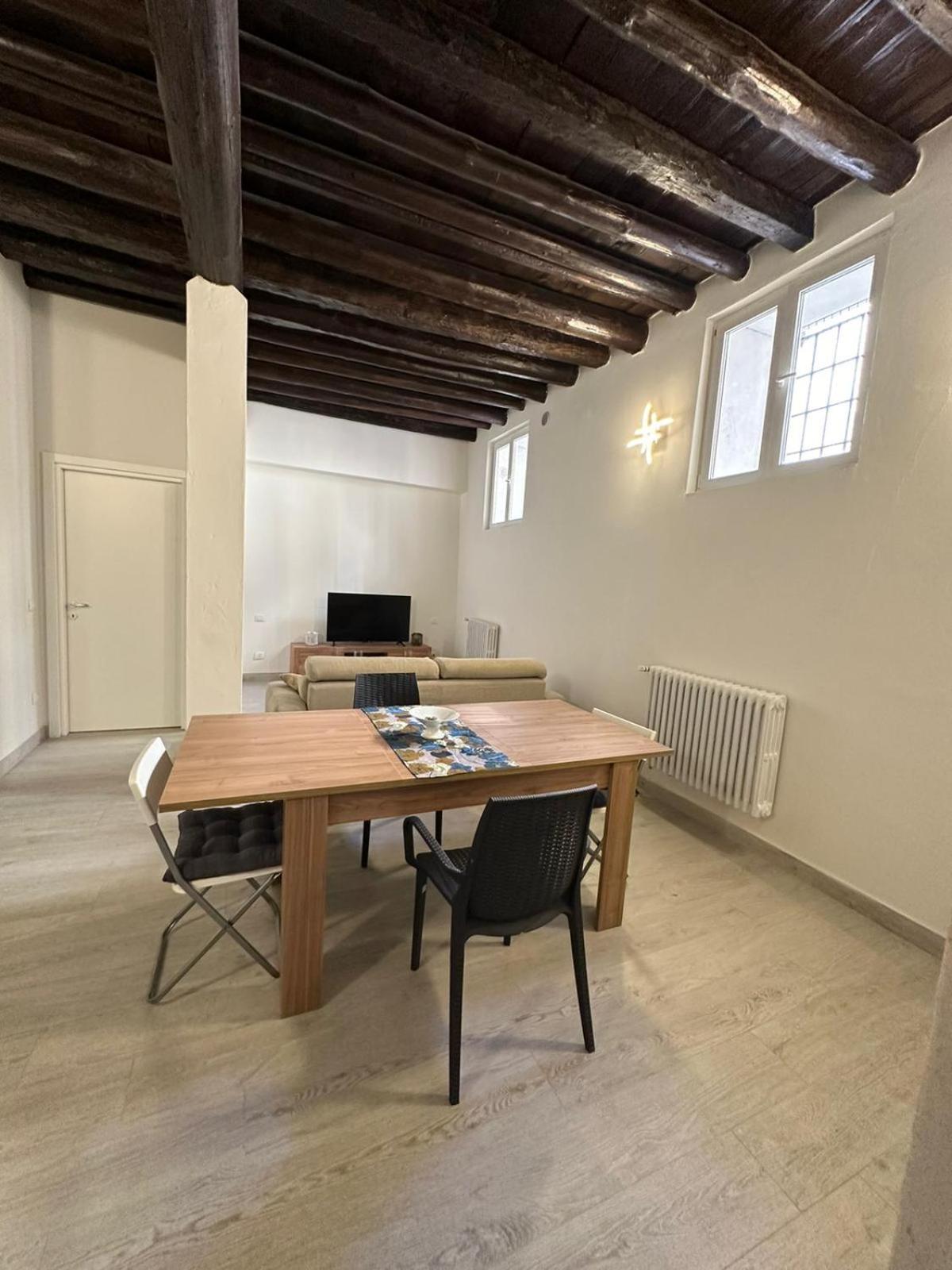 Apartmán Al Campanile Verona Exteriér fotografie