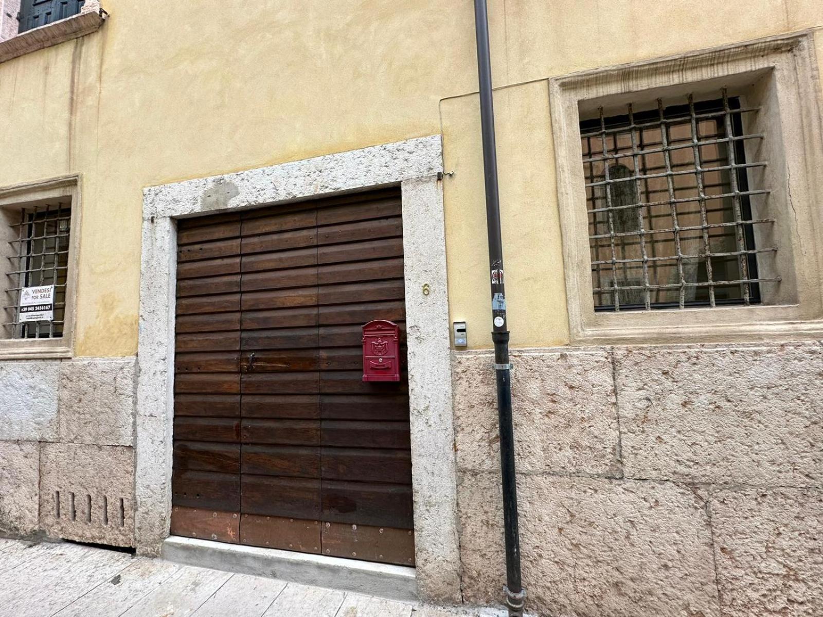 Apartmán Al Campanile Verona Exteriér fotografie